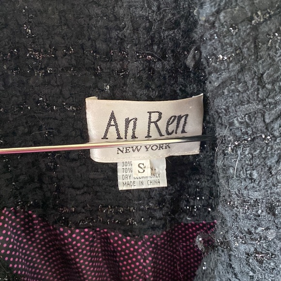 An Ren Coat - Picture 2 of 6